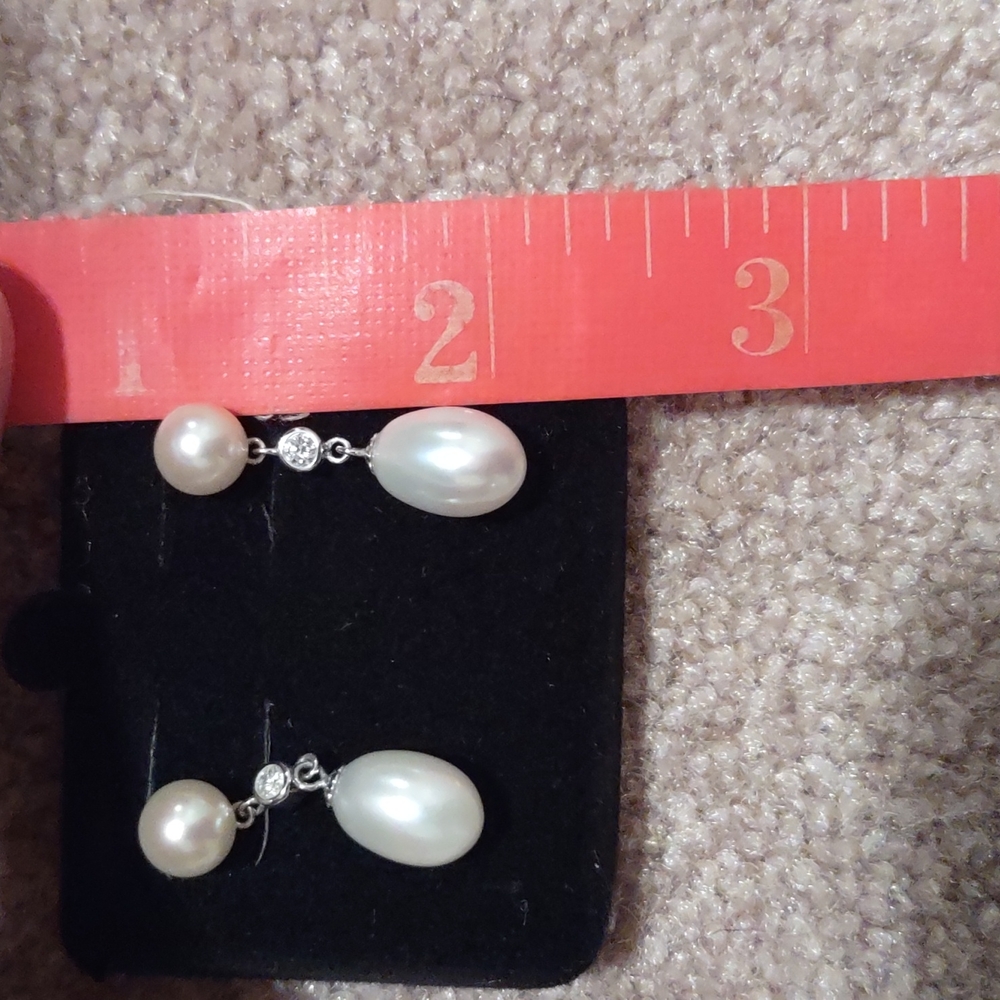 14kt white gold necklace with diamond and pearl drop pendant and earring… - Picture 13 of 14